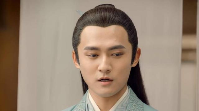 气摘掉后险些没认出来他反差感也太强了尊龙凯时app国色芳华：戴上眼罩帅(图9)