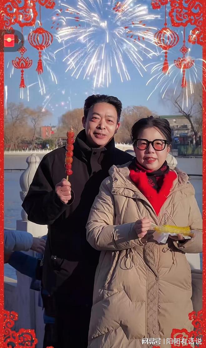 到达北京郭二伯去景德镇接小孙子尊龙AG人生就是博许妈姚爸已(图4)