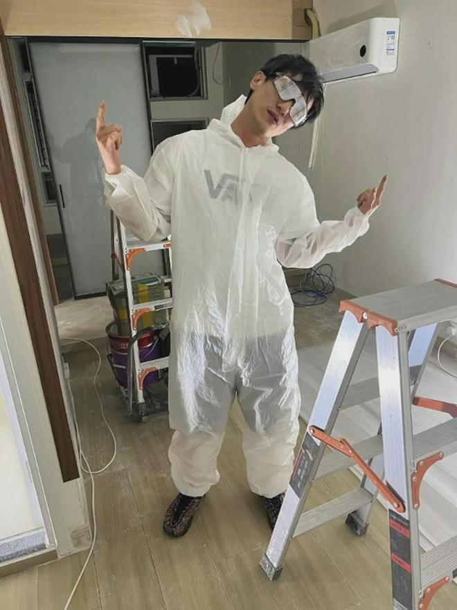 为养家由零开始做透露一日赚到呢个数人生就是搏周永恒被捕后转职装修工人(图2)